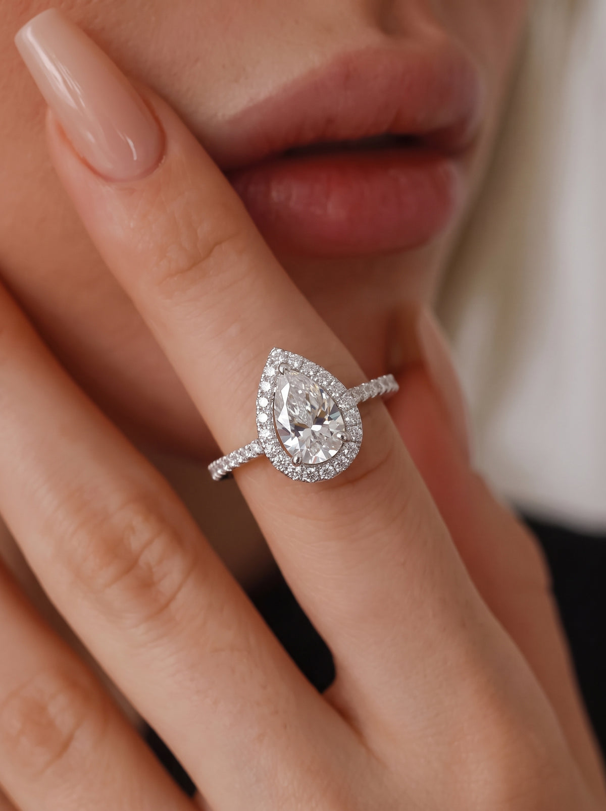 Étoile Pear Ring
