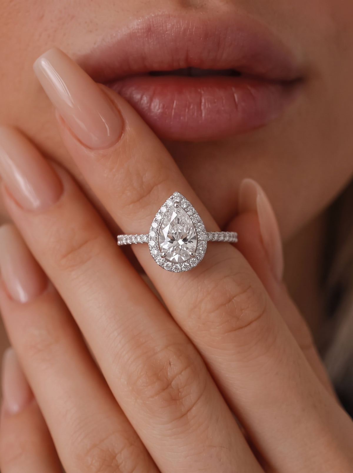 Étoile Pear Ring