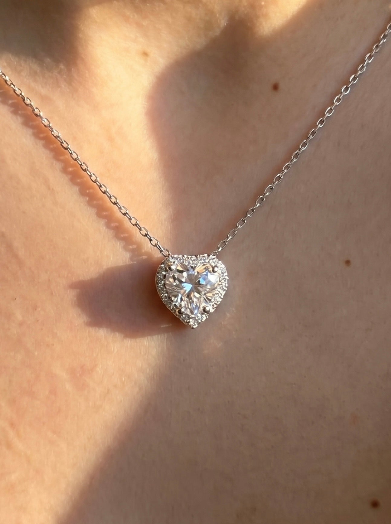 Amour Lumière Necklace