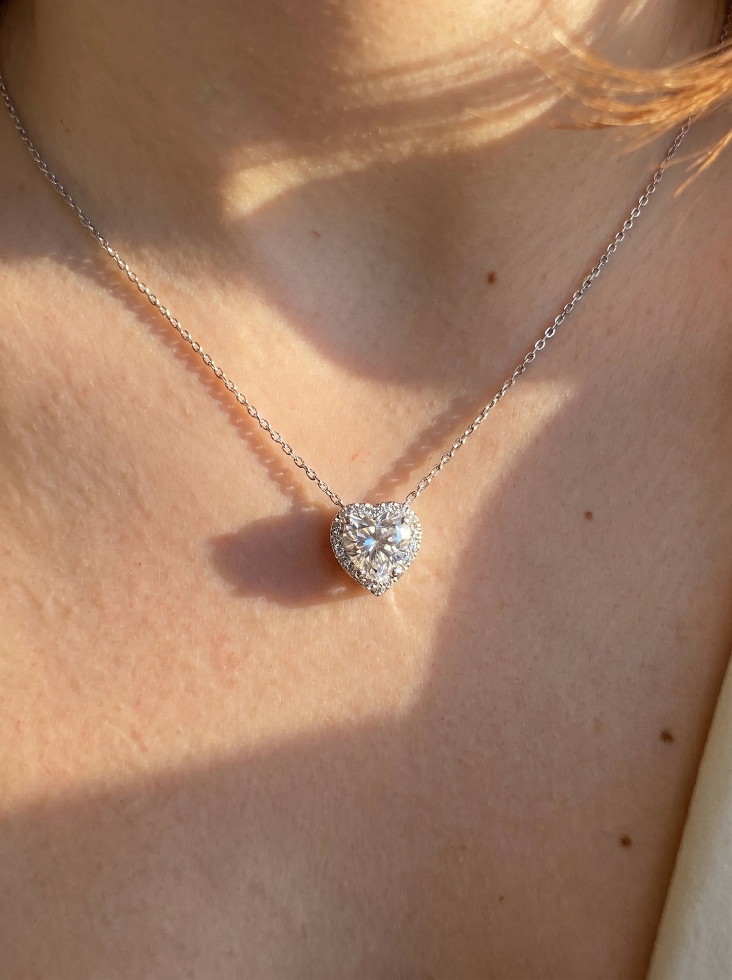 Amour Lumière Necklace
