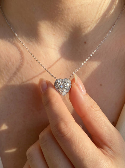Amour Lumière Necklace