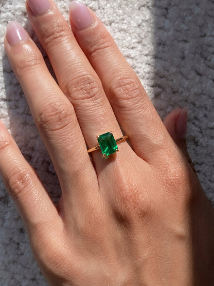 Emerald Prestige Ring