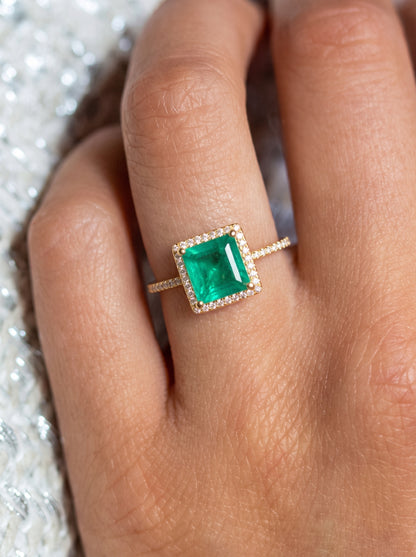 Emerald Halo Ring