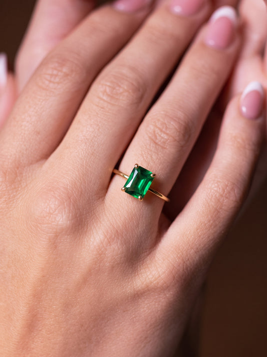 Emerald Prestige Ring