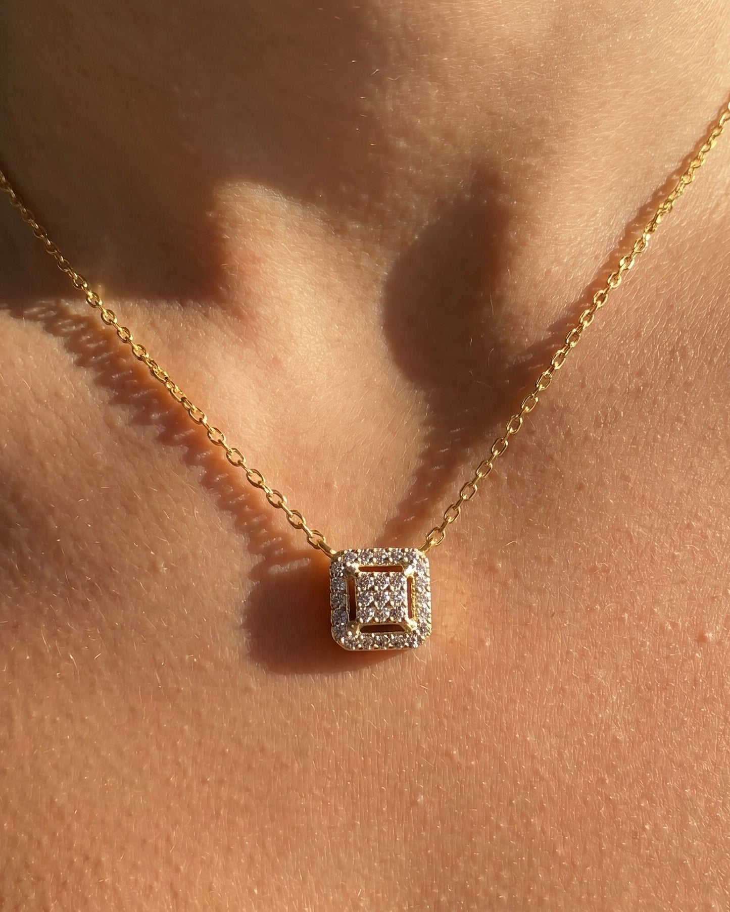 Squared Necklace Gold Plated
