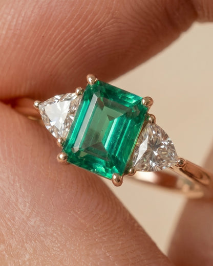 Green Glow Emerald Ring