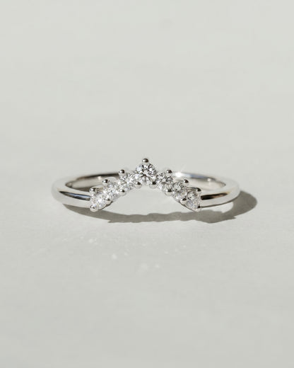 Soft Aura Curved Ring
