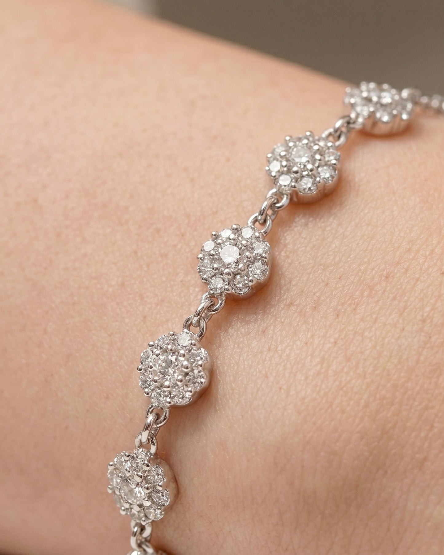 5 Radiance Flowers Bracelet
