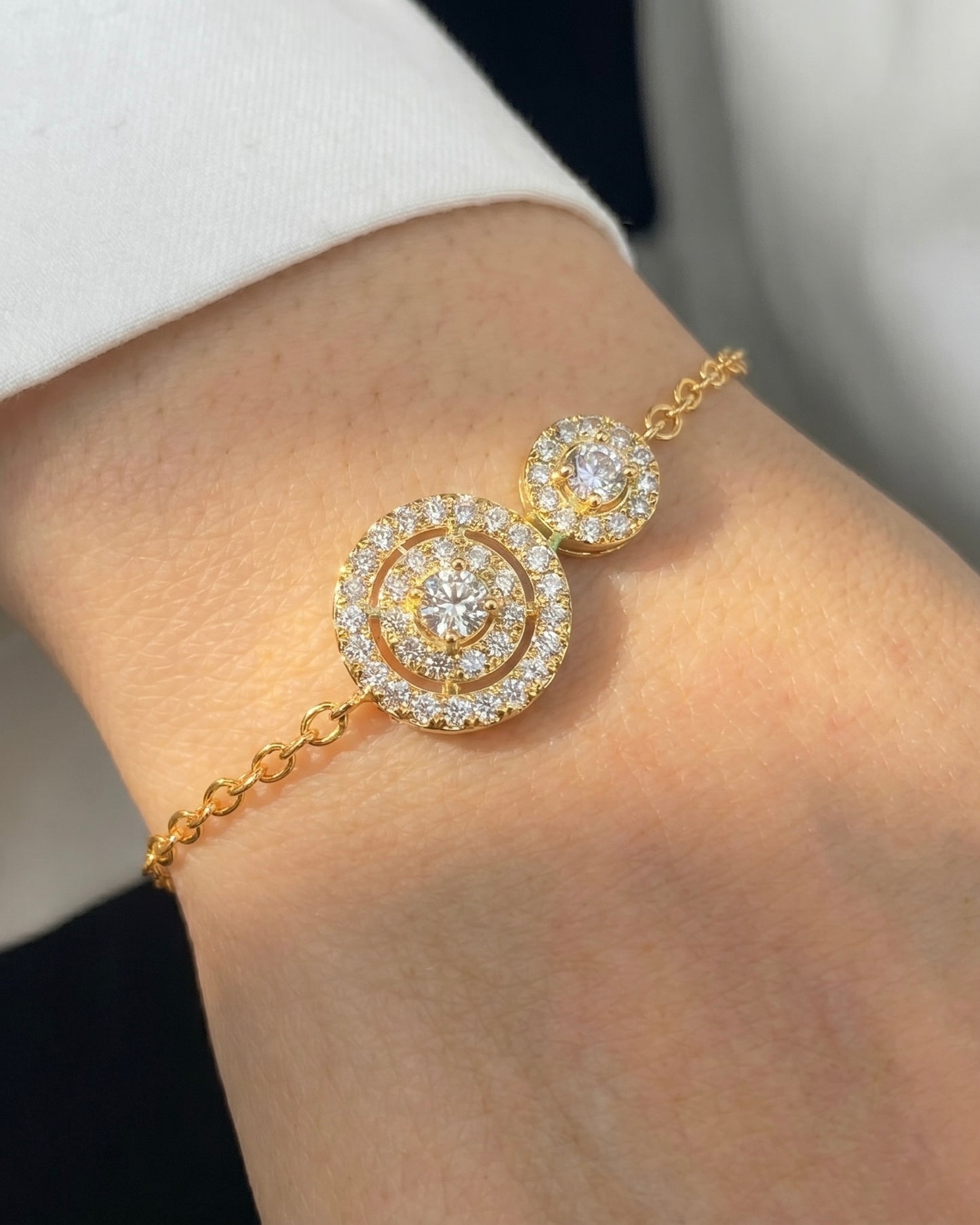2 Bloom Circles Bracelet Gold Plated